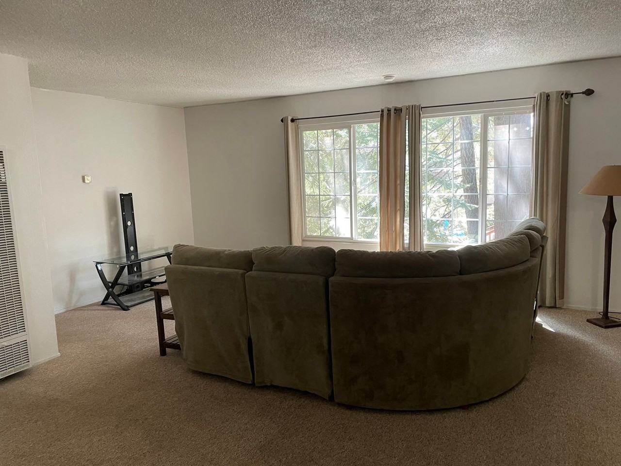 1281 Bonanza Ave #11 - Photo 4 of 11