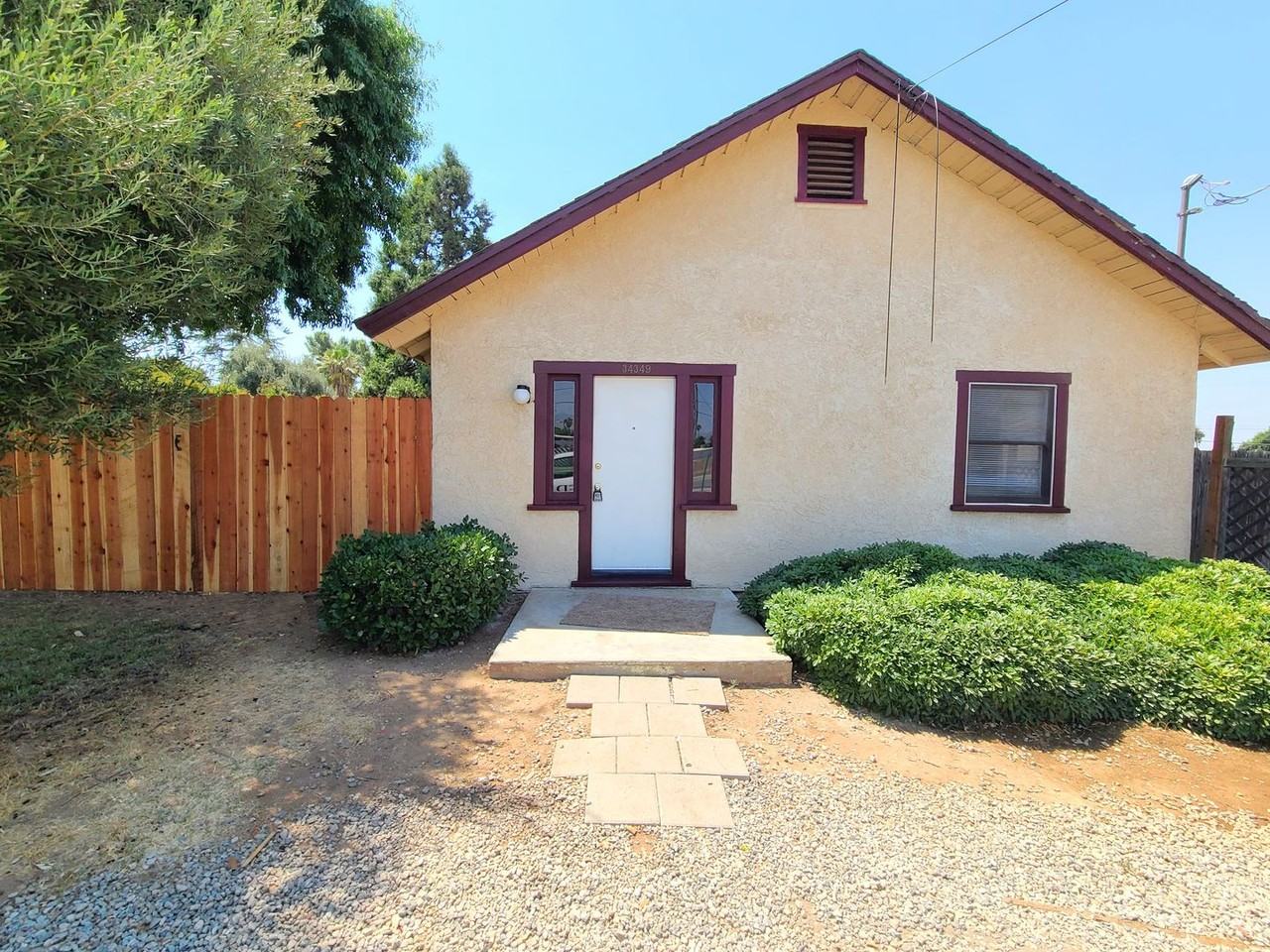 34349 County Line Rd - Photo 2 of 15