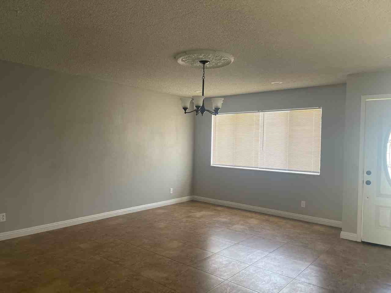 8200 Eucalyptus Ave - Photo 2 of 12