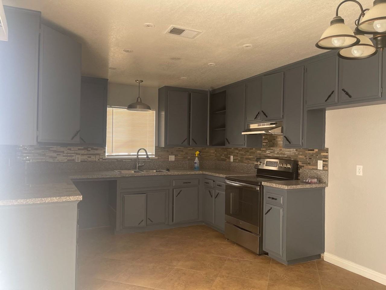 8200 Eucalyptus Ave - Photo 6 of 12