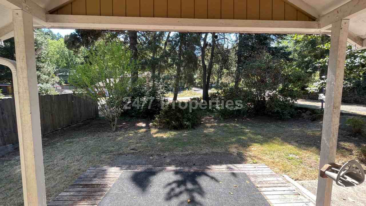 3135 Sw Huber St - Photo 2 of 25
