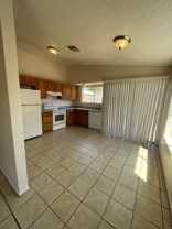 9514 W Garfield St - Photo 1 of 1
