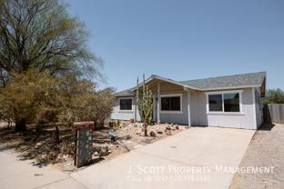 3508 E Gelding Dr - Photo 1 of 1