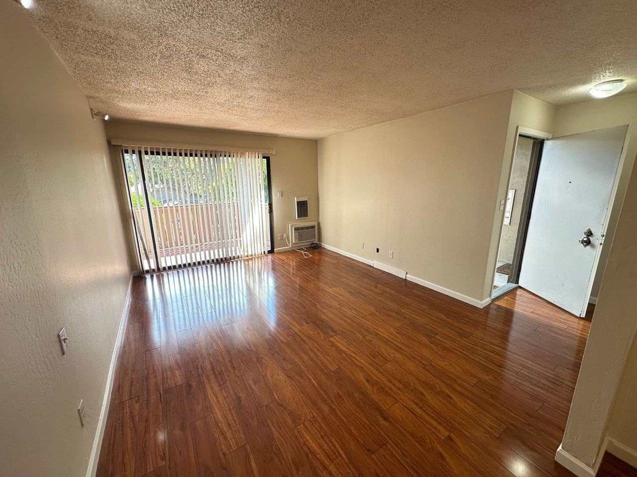 101 Kinross Dr #11 - Photo 2 of 12