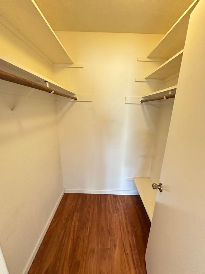 101 Kinross Dr #11 - Photo 7 of 12