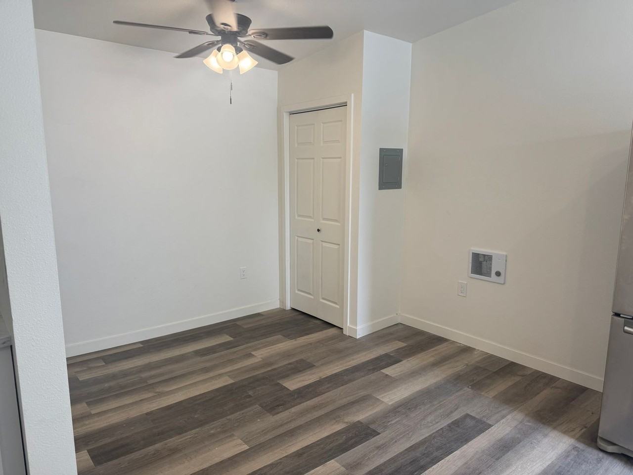 1031 S 26th St - Photo 6 of 10