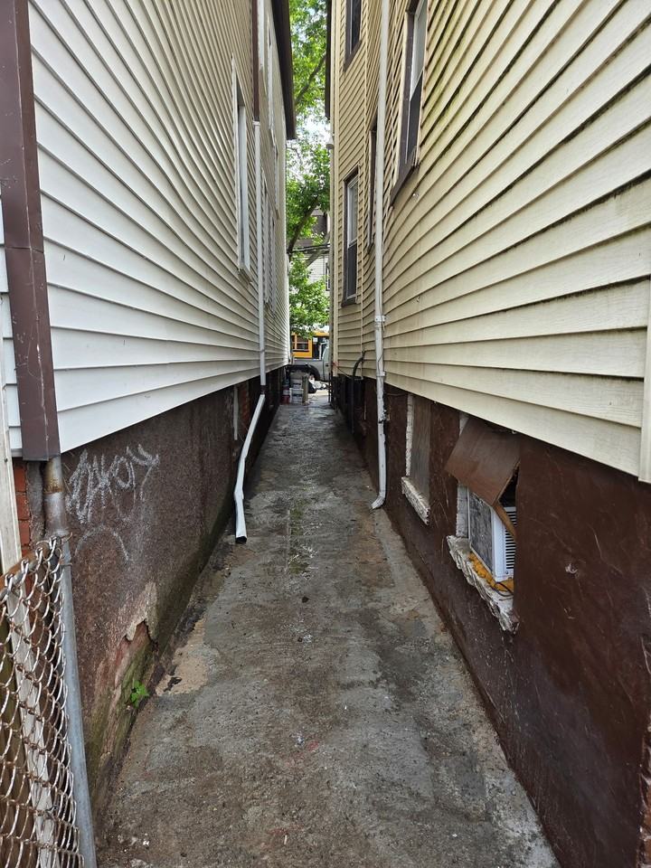 33 Springdale Newark - Photo 3 of 23