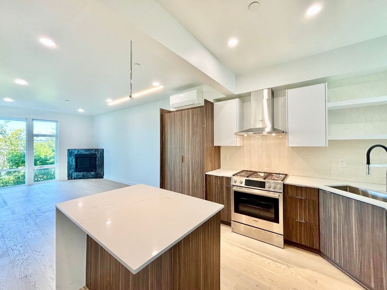 3816 13th Ave W - Photo 5 of 26