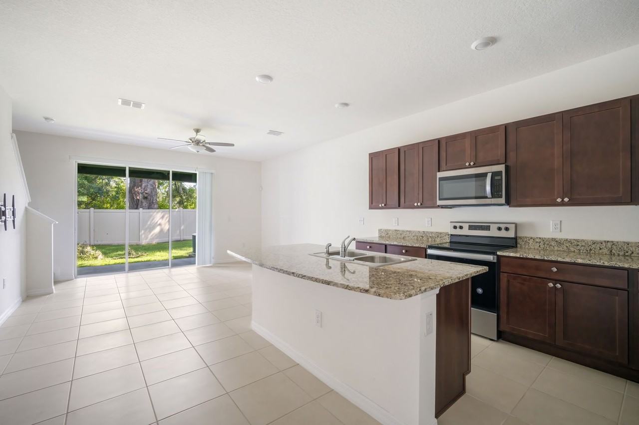 3119 Pleasant Willow Ct - Photo 5 of 22