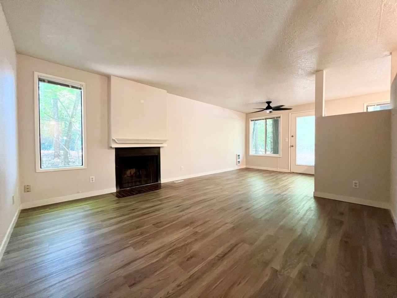 6951 Montauk Cir - Photo 5 of 23
