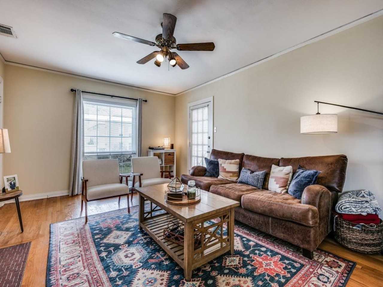 5832 Goodwin Ave - Photo 2 of 12