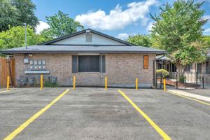 featured image of 408 Regina St #3