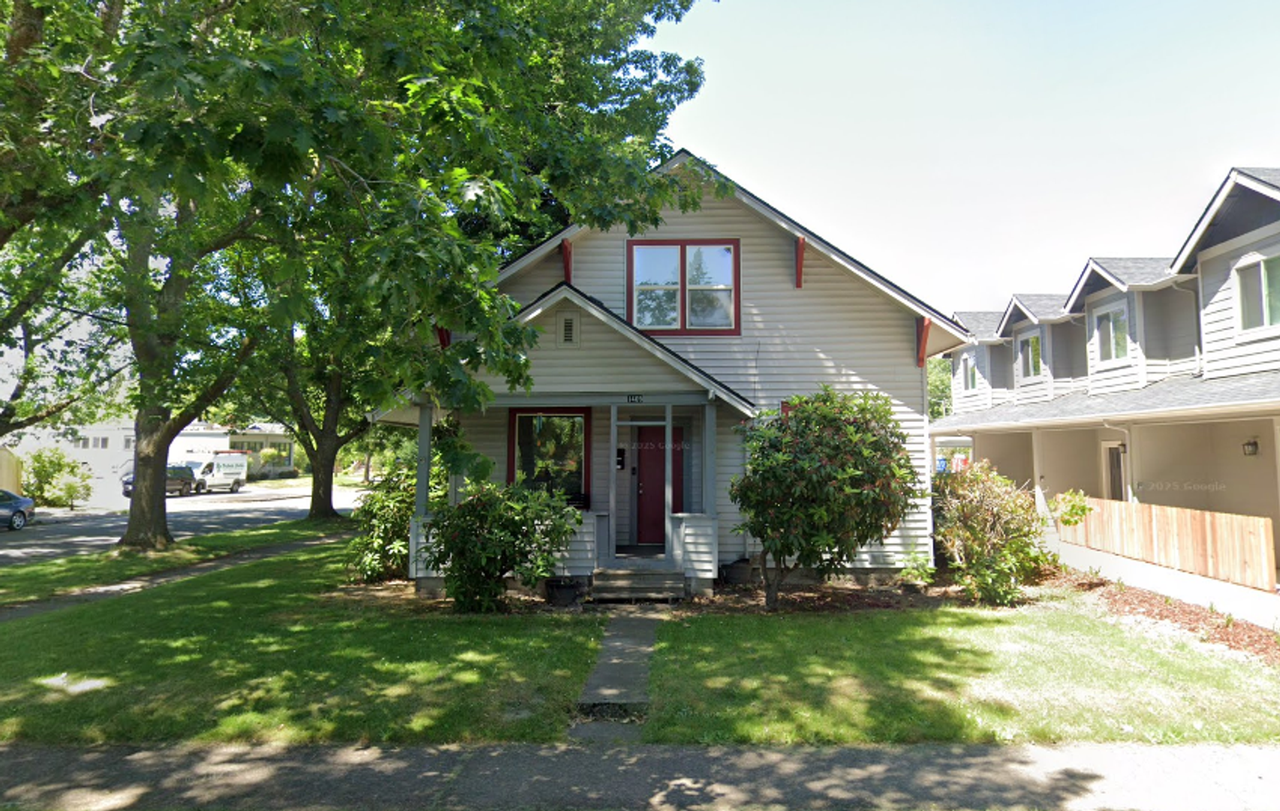 1409 Mccoy Ave Ne - Photo 2 of 5