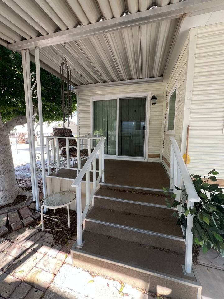 13478 E 47th Ln - Photo 5 of 34