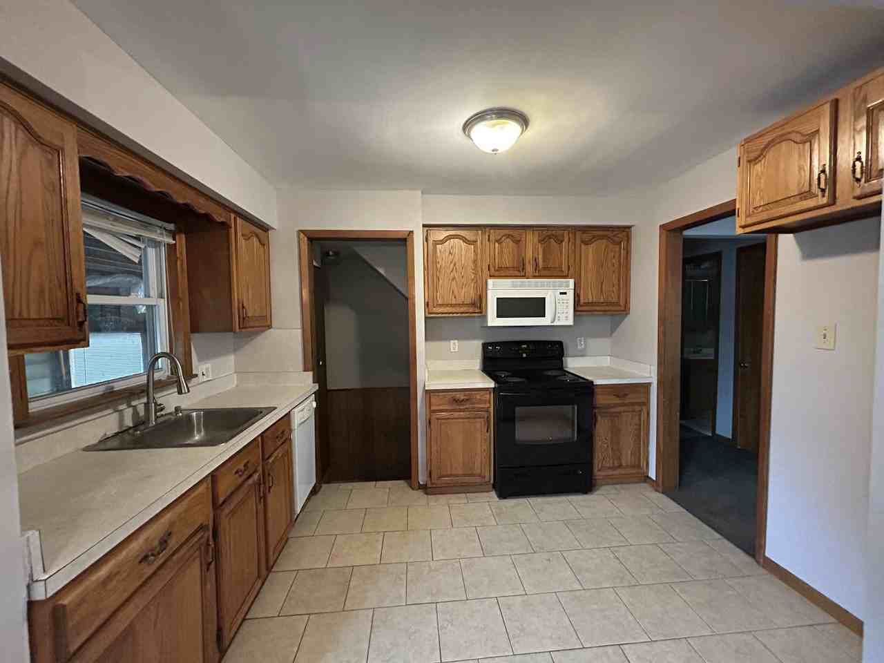 20501 Wakenden Street - Photo 3 of 14