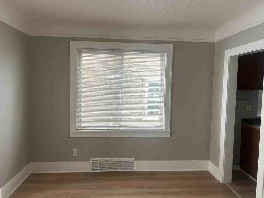 1314 Empire Avenue - Photo 3 of 27