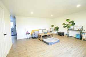 featured image of 824 N 15th St