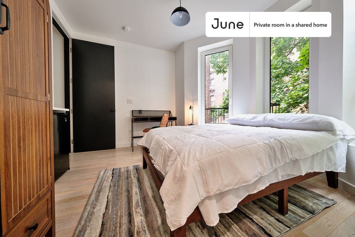 624 E 17th St #D - Photo 2 of 20