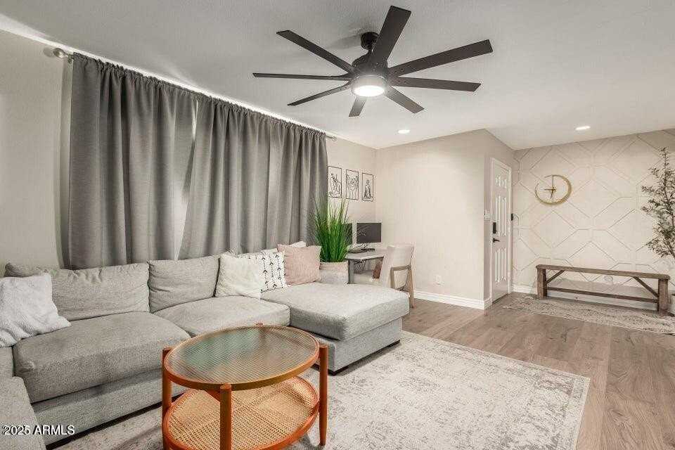 4410 S Grandview Ave - Photo 5 of 23