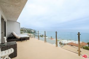 featured image of 18203 Coastline Dr #7