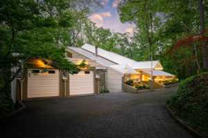 featured image of 1121 Dawn View Ln Nw