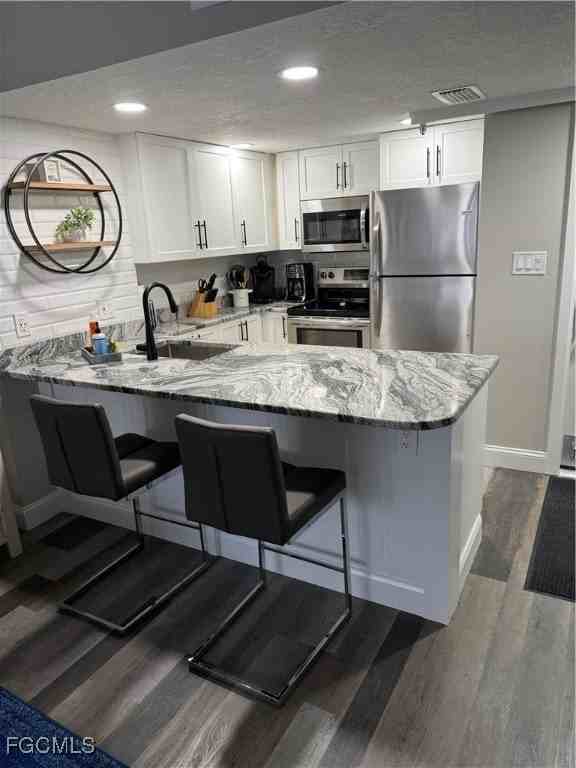 3170 Matecumbe Key Rd Apt 111 #111 - Photo 5 of 13