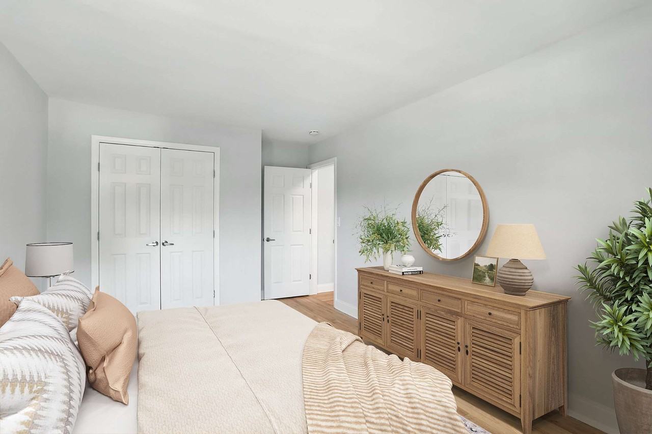 Eagle Rock Apartments at Hicksville & Jericho - Photo 4 of 12