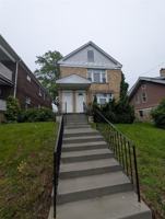 featured image of 639 W 5th St