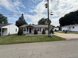 featured image of 213 Hickory St