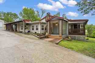 622 Lake Shore Dr - Photo 1 of 1
