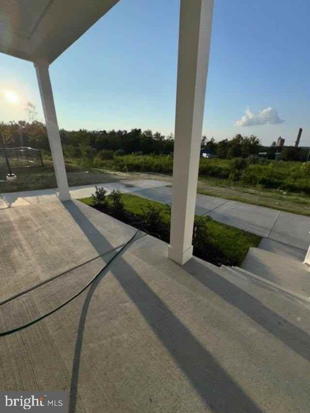 701 Platinum Dr - Photo 2 of 38