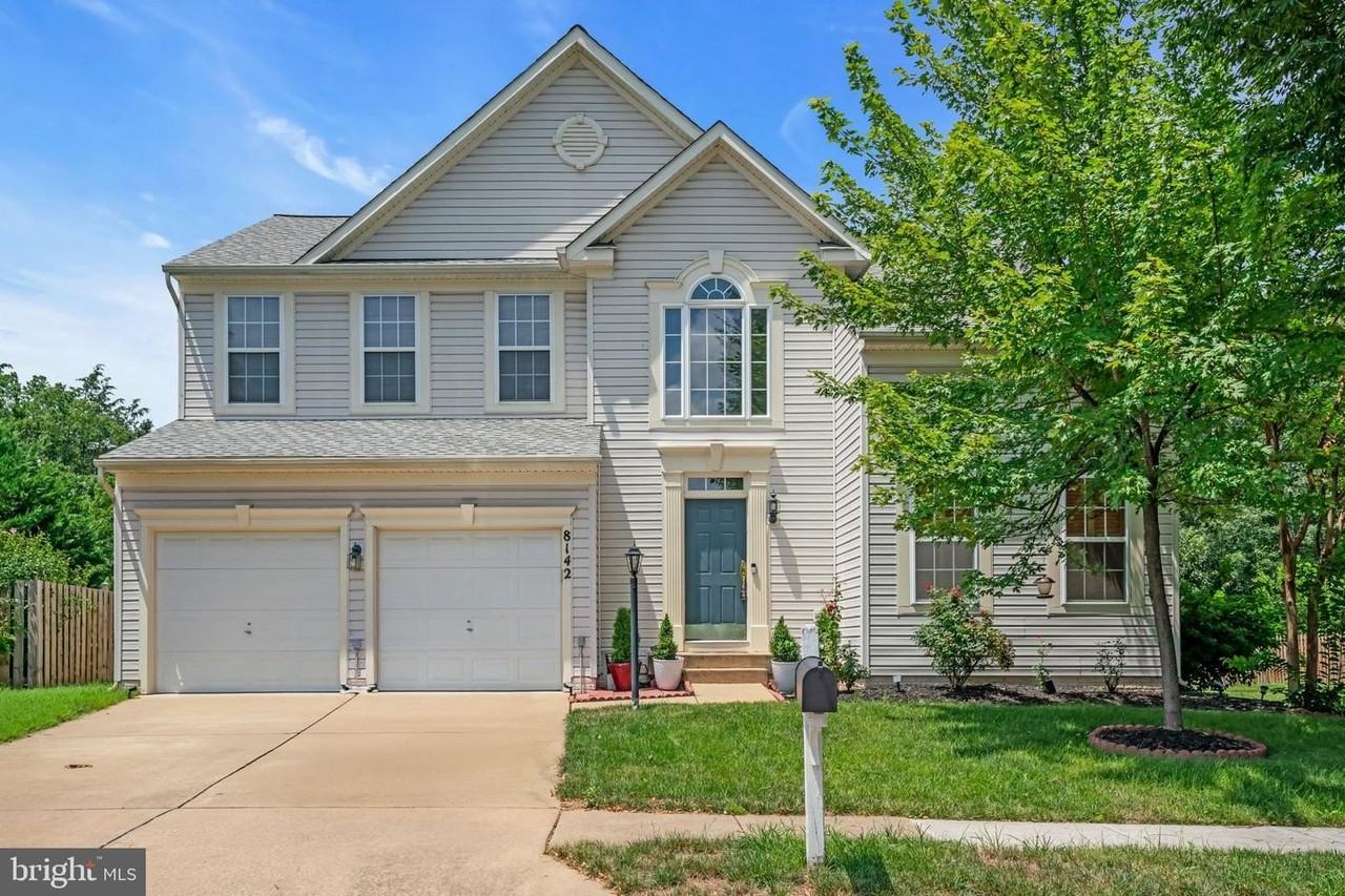 8142 Tenbrook Dr - Photo 2 of 50