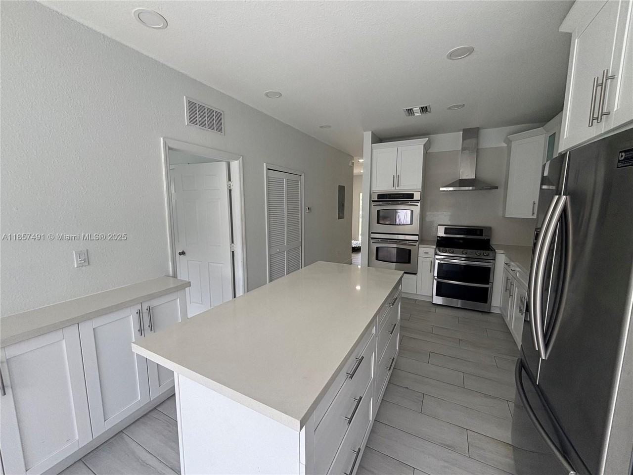 26514 Sw 138th Ave - Photo 5 of 14