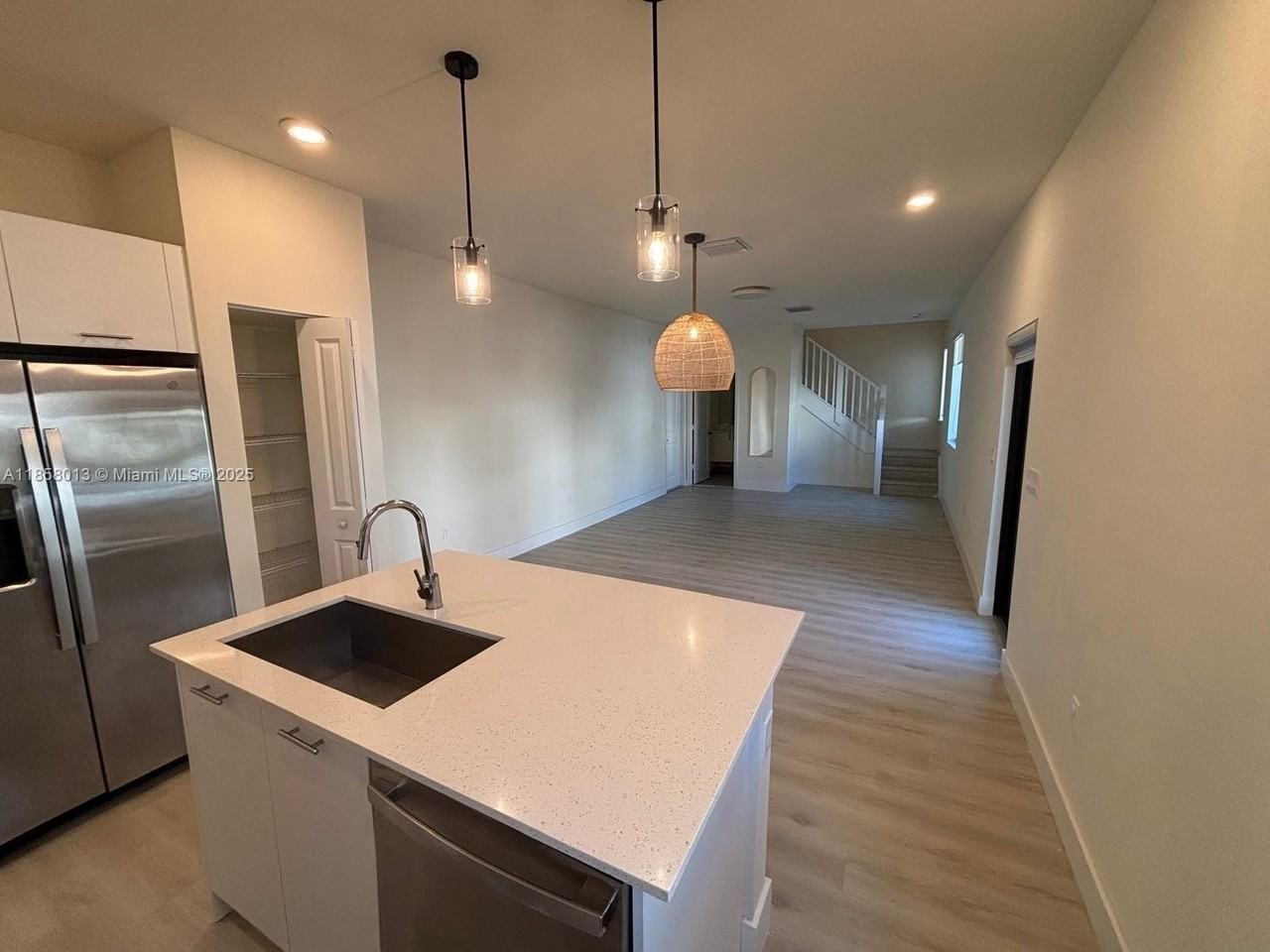 4281 Northwest 83rd Avenue #4281 - Photo 7 of 21