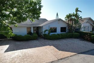 631 Sw 99th Pl - Photo 1 of 1