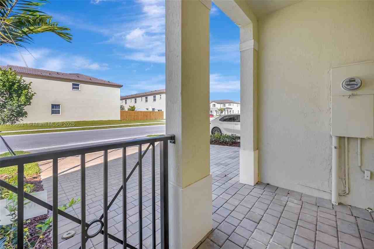 Se 29th St #2546 - Photo 5 of 50