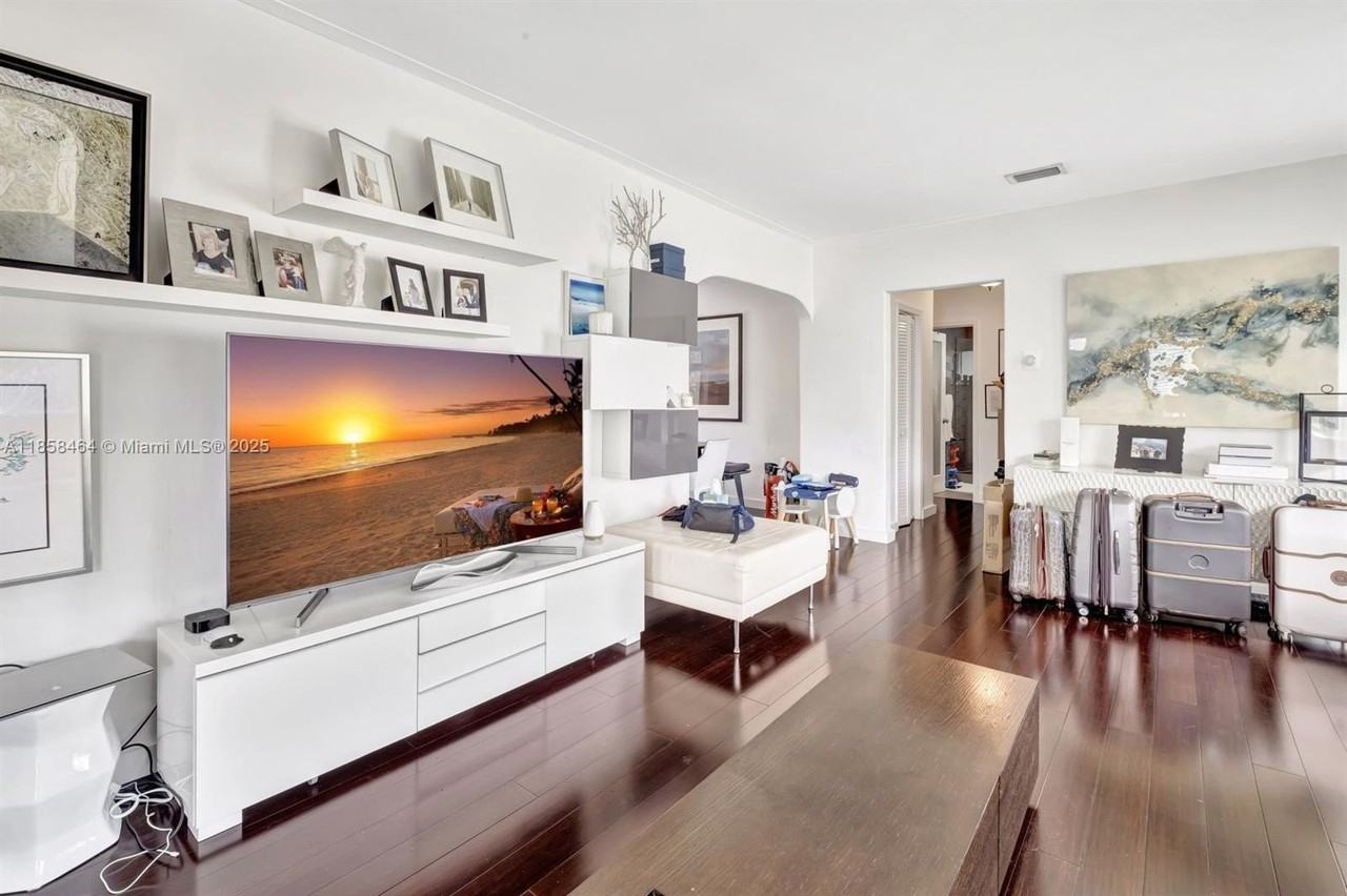 901 Sw 24th Rd - Photo 7 of 15