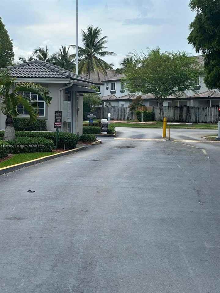 2641 Se 20th Ct #107C - Photo 2 of 9