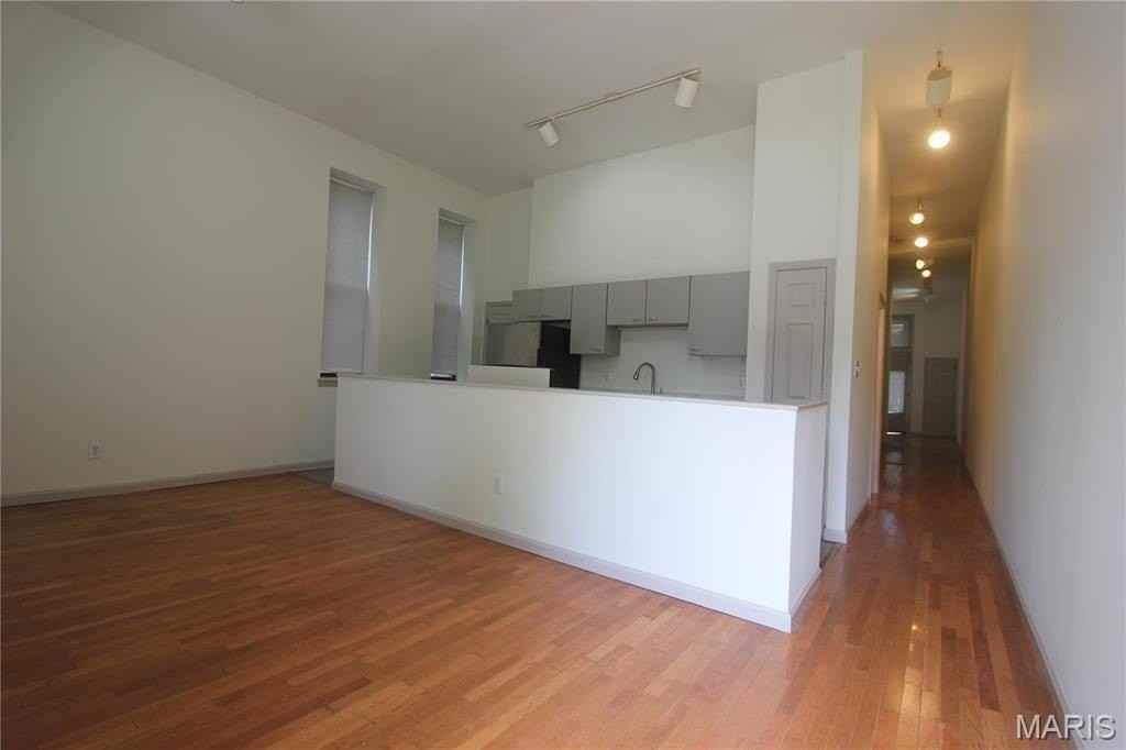 3904 Shenandoah Avenue - Photo 4 of 15