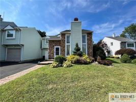 featured image of 15 Jeffrey Cir