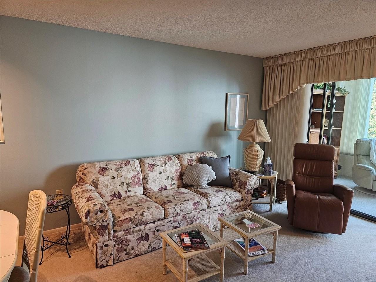 586 Lakeside Dr #586 - Photo 3 of 26