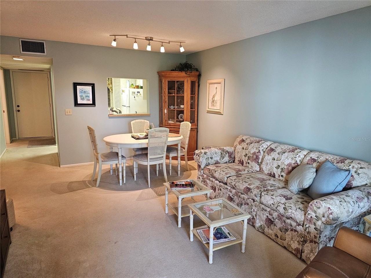 586 Lakeside Dr #586 - Photo 6 of 26