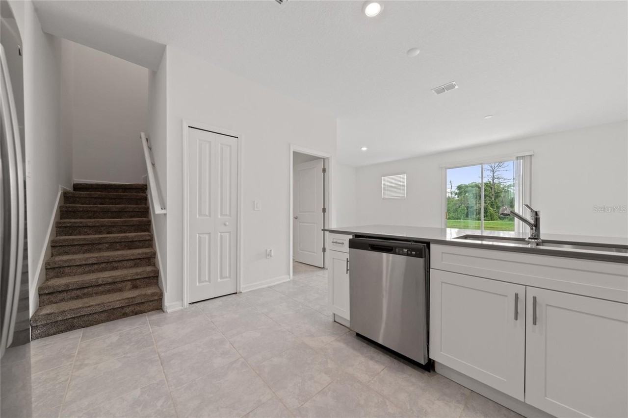 7708 Stone Creek Trl - Photo 6 of 29