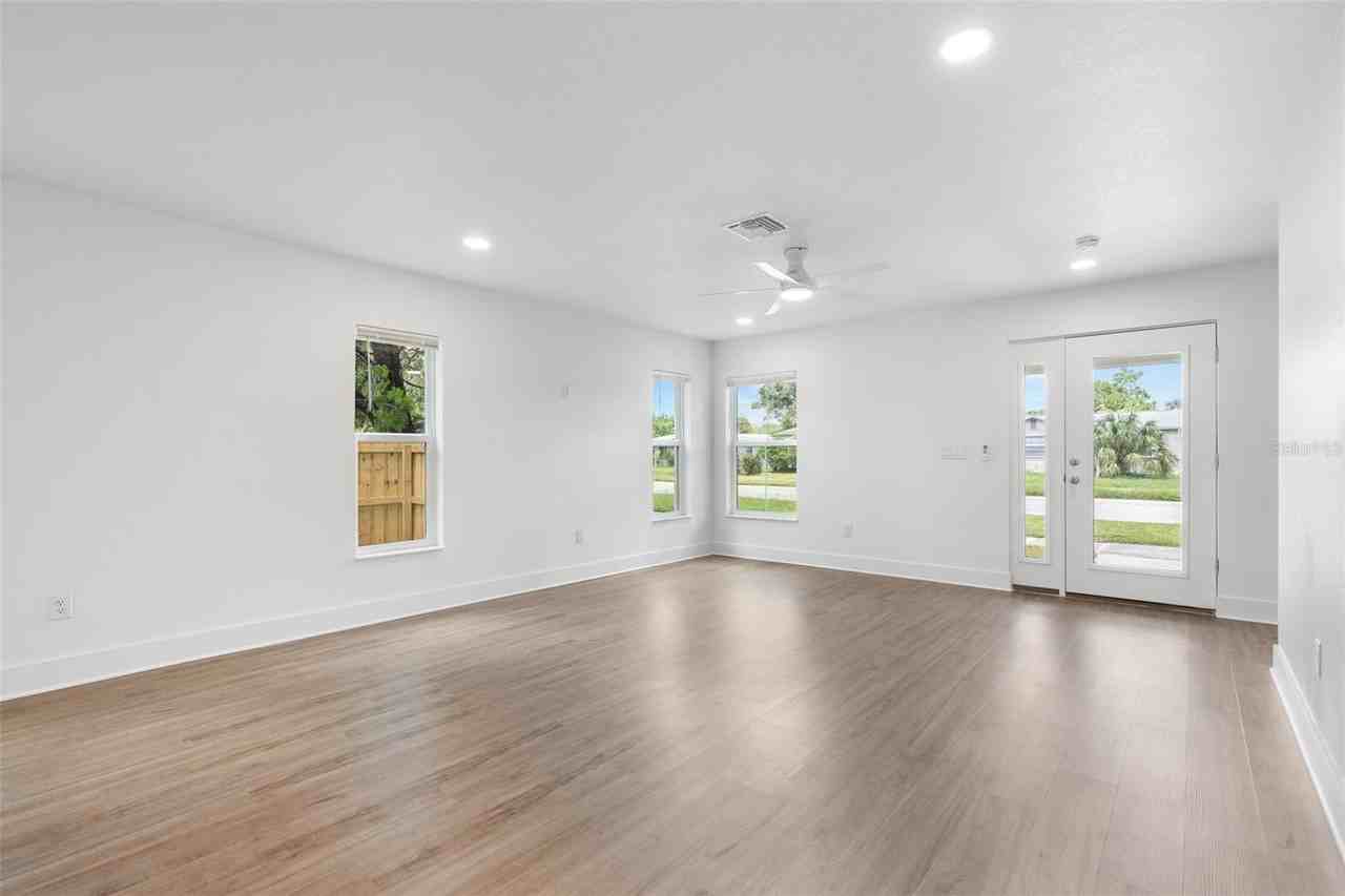 4300 5th Avenue South - Photo 4 of 25