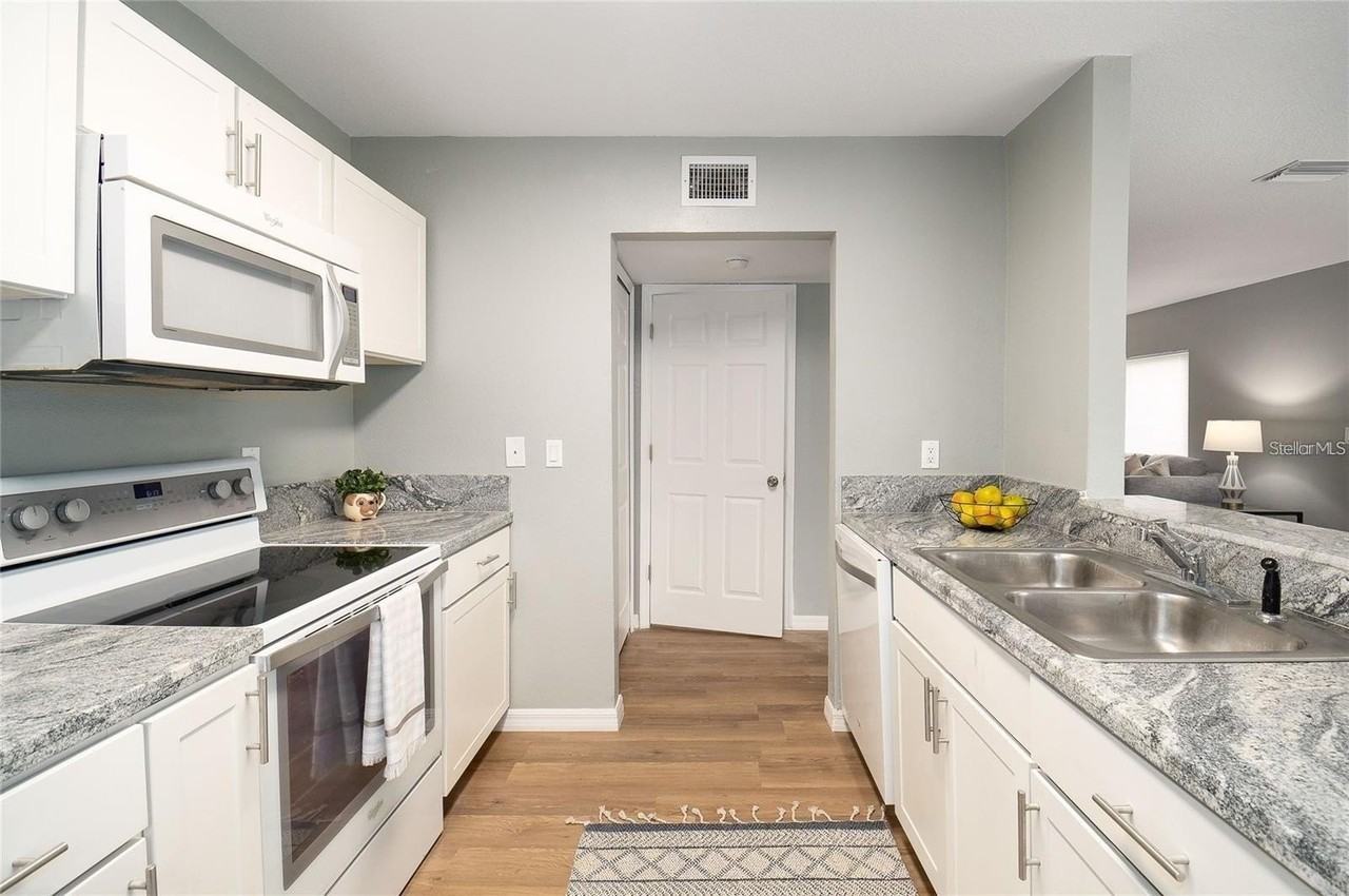 2032 Fluorshire Dr - Photo 4 of 16