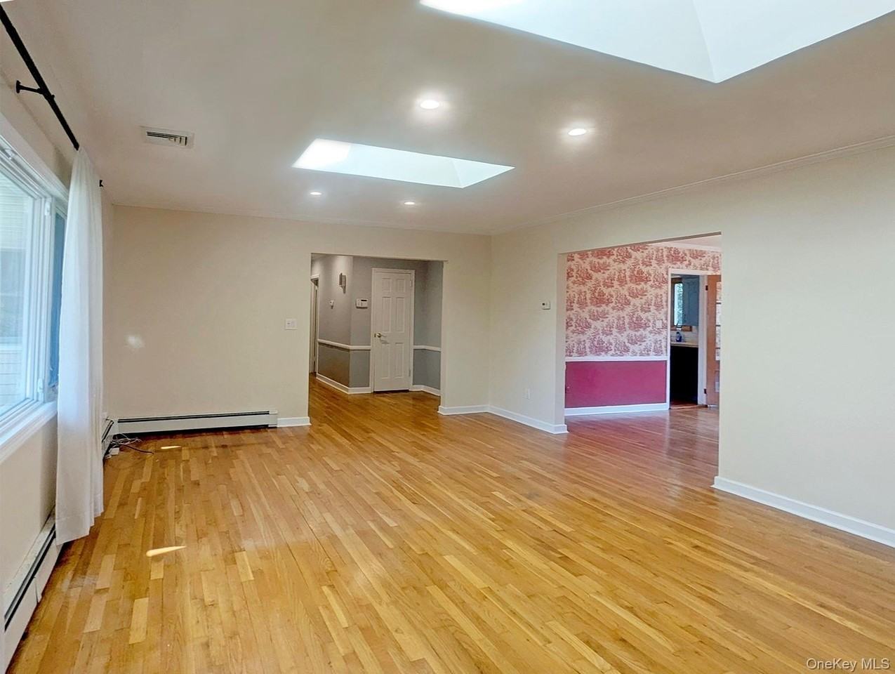 48 Bayberry Ave - Photo 4 of 27