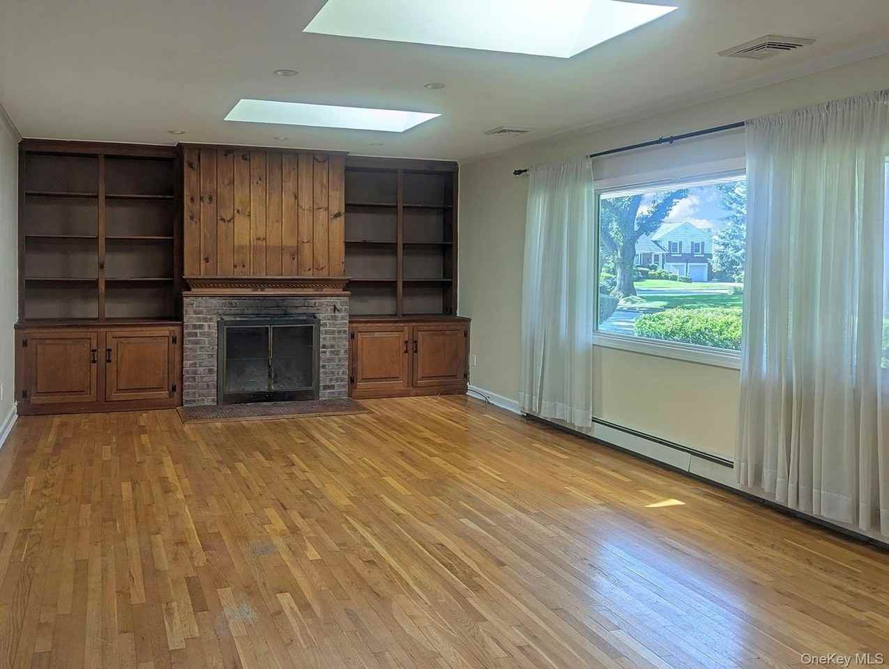 48 Bayberry Ave - Photo 5 of 27