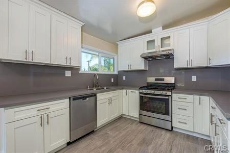 210 Anita Dr - Photo 3 of 8