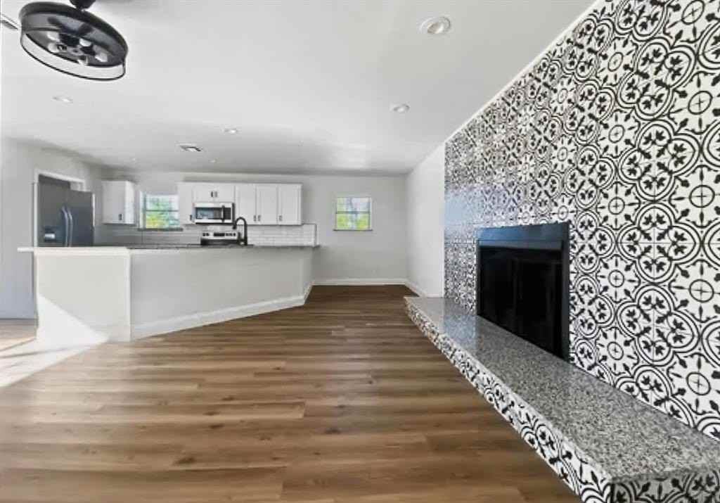 529 Celtic Rd - Photo 2 of 16