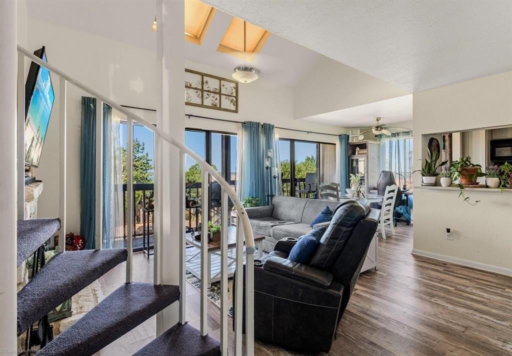 1006 Signal Ridge Pl - Photo 4 of 16